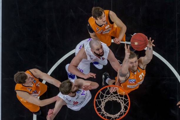 并未气馁 并未气馁