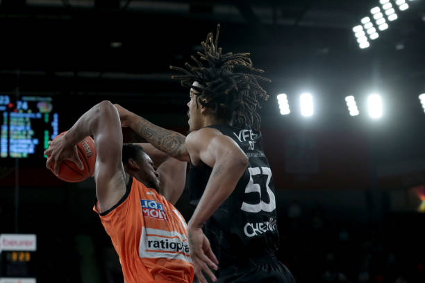 依旧是赢球 依旧是赢球