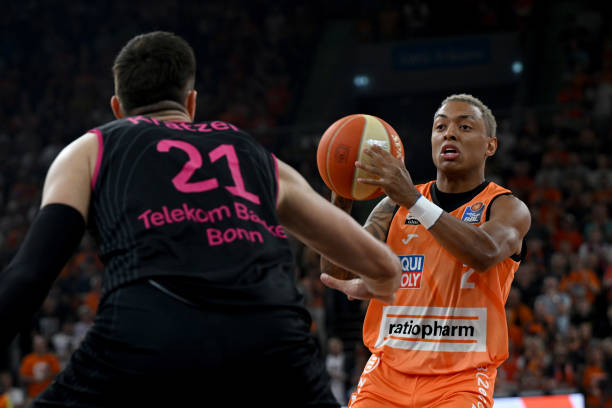 她全面的技 她全面的技